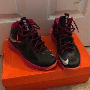 Lebron 10 Floridian Grade School size 6